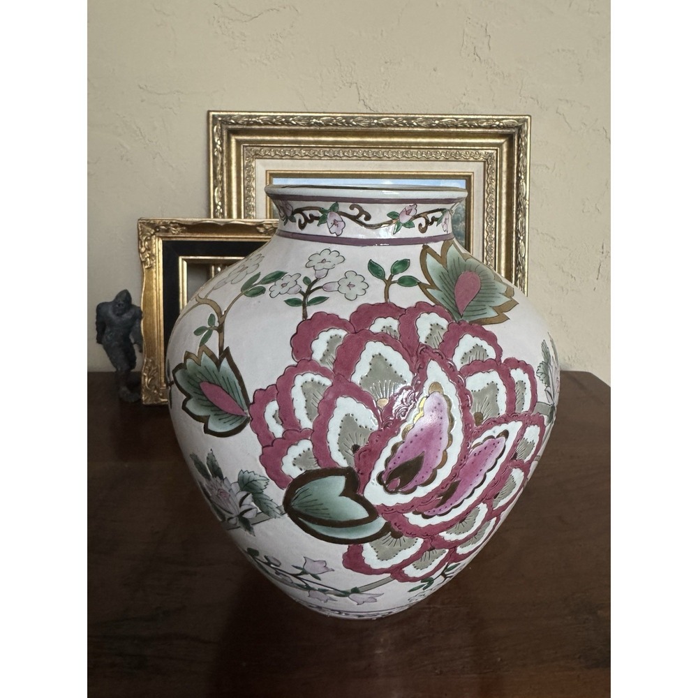 Vintage Porcelain Vase Hand Painted Floral‎ Gold Gilt Chinoiserie Decor 11"